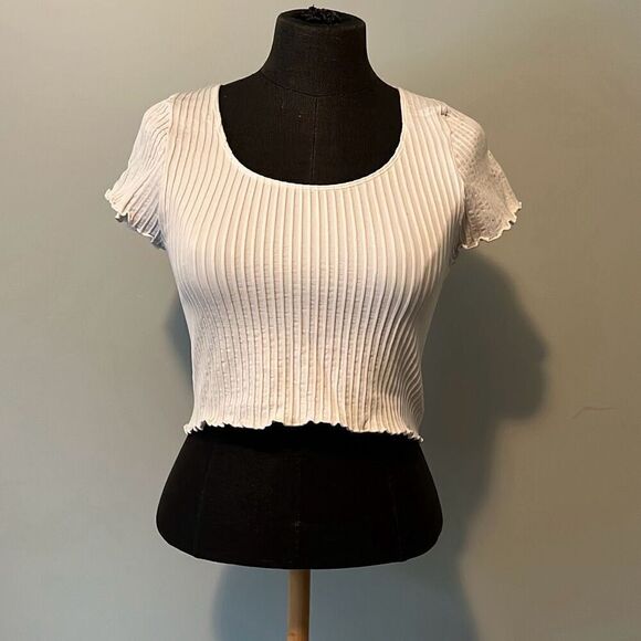 Colsie Women's White Ribbed Crop Top - Picture 1 of 7